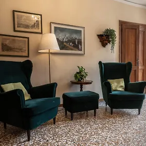 https://formosa-5193-apartment.hotelslidodijesolo.com