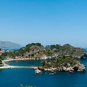 casa-trevelyan-isola-bella.taorminaitalyhotels.com/